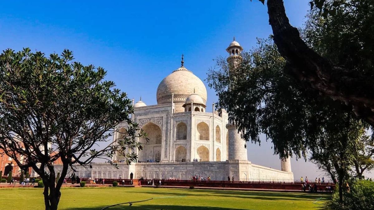 New Delhi to Agra Taj Mahal Distance​