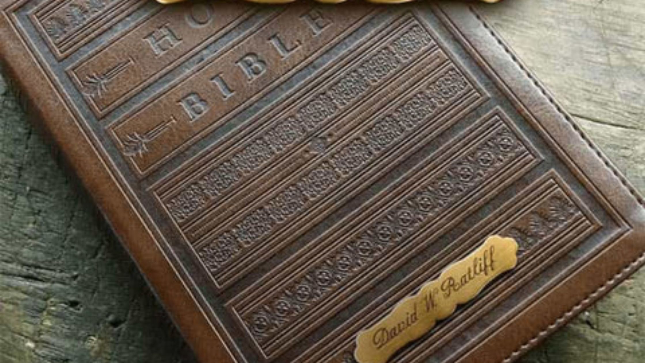 Craftsmanship and Quality: What to Look for in Engraved Bible Nameplates