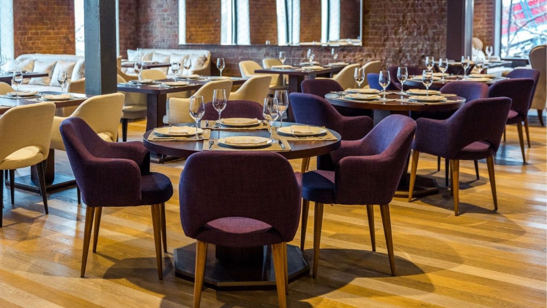 Restaurant Chairs for Sale- Tips to Choose the Right Restaurant Chairs