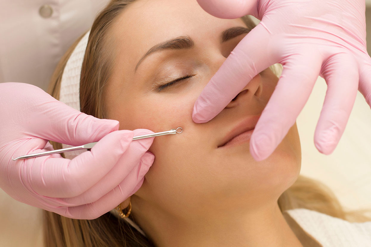 How Often Should You Get a Deep Cleansing Facial with Extraction? Insights from Dubai’s Experts